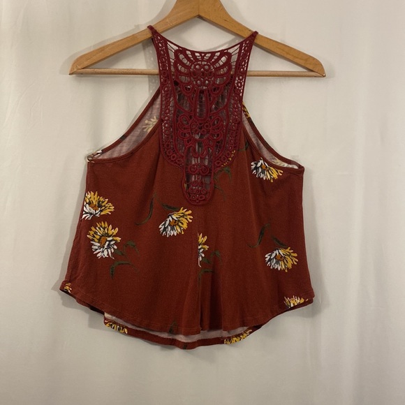 FOREVER 21 Juniors Tank Top (babydoll) Small Burgundy with White/Yellow Daisies - Picture 2 of 6